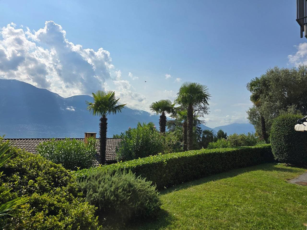 Foto 3 von 14: Parterrewohnung mit eigenem Garten in kleiner Residenz oberhalb Locarno.