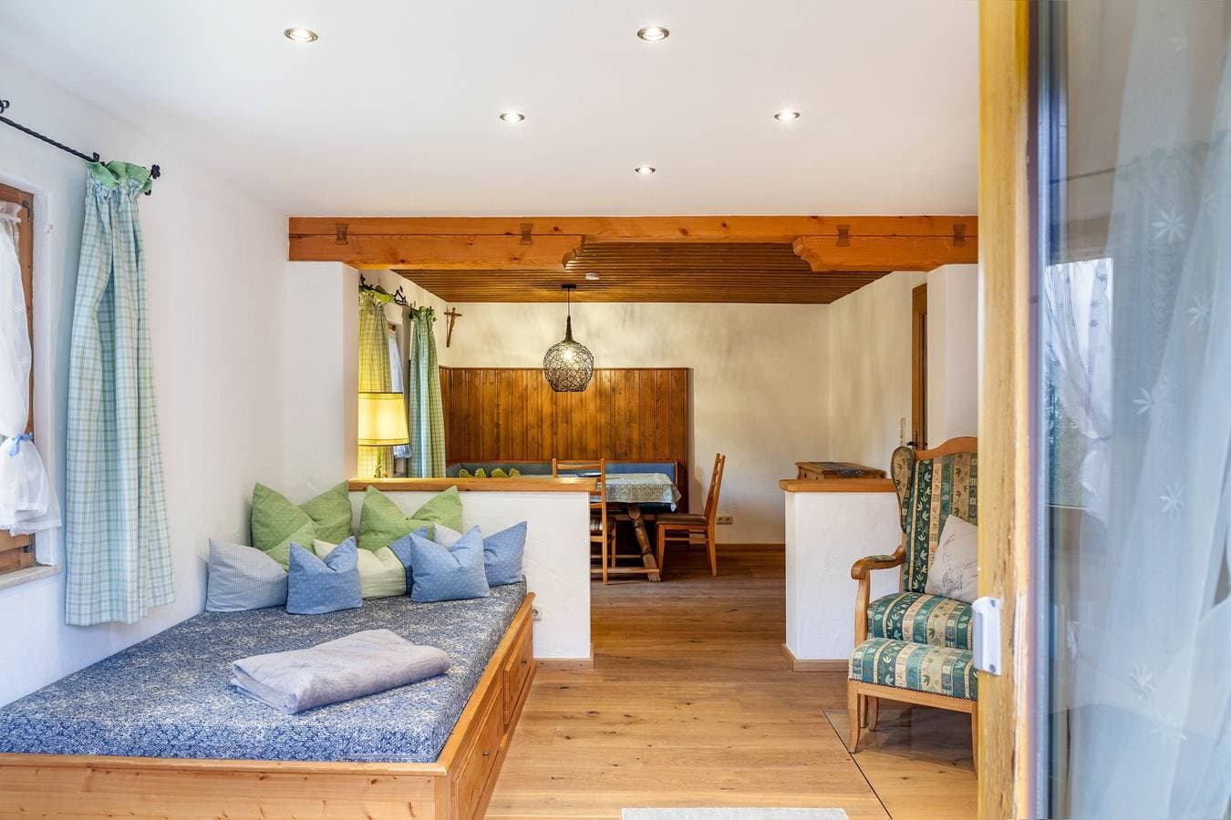Foto 12 von 25: Ferienwohnung Kraus Eibsee mit Bergblick, gemeinsamer Terrasse und WLAN