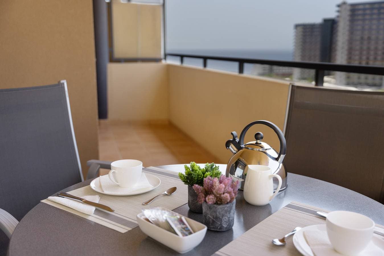 Foto 3 von 29: Ferienwohnung "Vista Paraiso" mit Meerblick, Gemeinschaftspool und WLAN