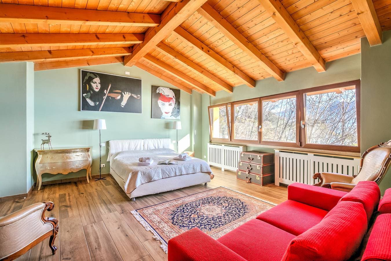 Foto 5 von 38: Faby House On Hilly Area & Lake View