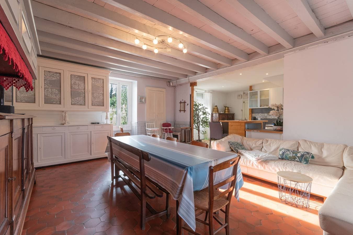 Foto 4 von 38: La Maison Du Soleil – L'aulhère, Jacuzzi 6 Pers., Terrasse & Klimaanlage