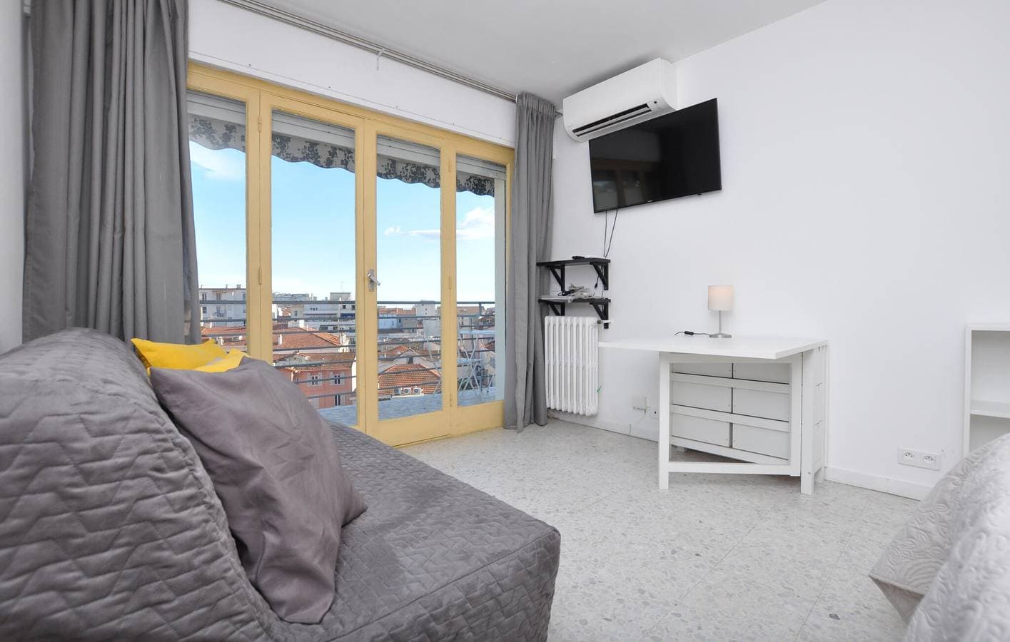 Foto 4 von 28: Gemütliche Wohnung mit Terrasse und Parkplatz, 2km bis Handi Plage