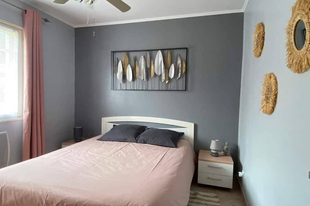 Foto 8 von 30: Komfortable Villa im Herzen eines Gartens mit Olivenbäumen.