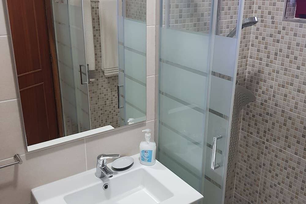 Foto 5 von 17: Apartamento T1 em Quarteira!