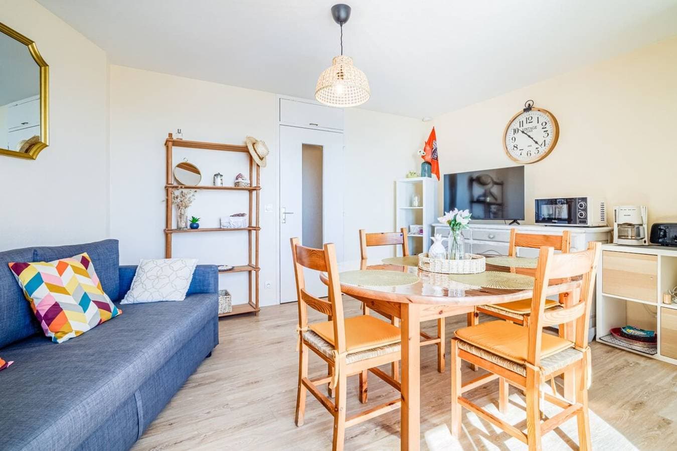 Foto 7 von 25: Ferienwohnung für 4 Personen mit Terrasse