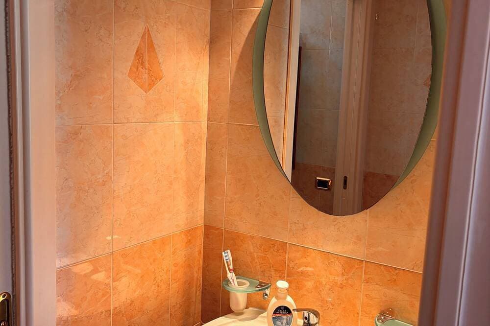 Foto 4 von 30: Atemberaubende neue Villa mit privatem Pool und Meerblick