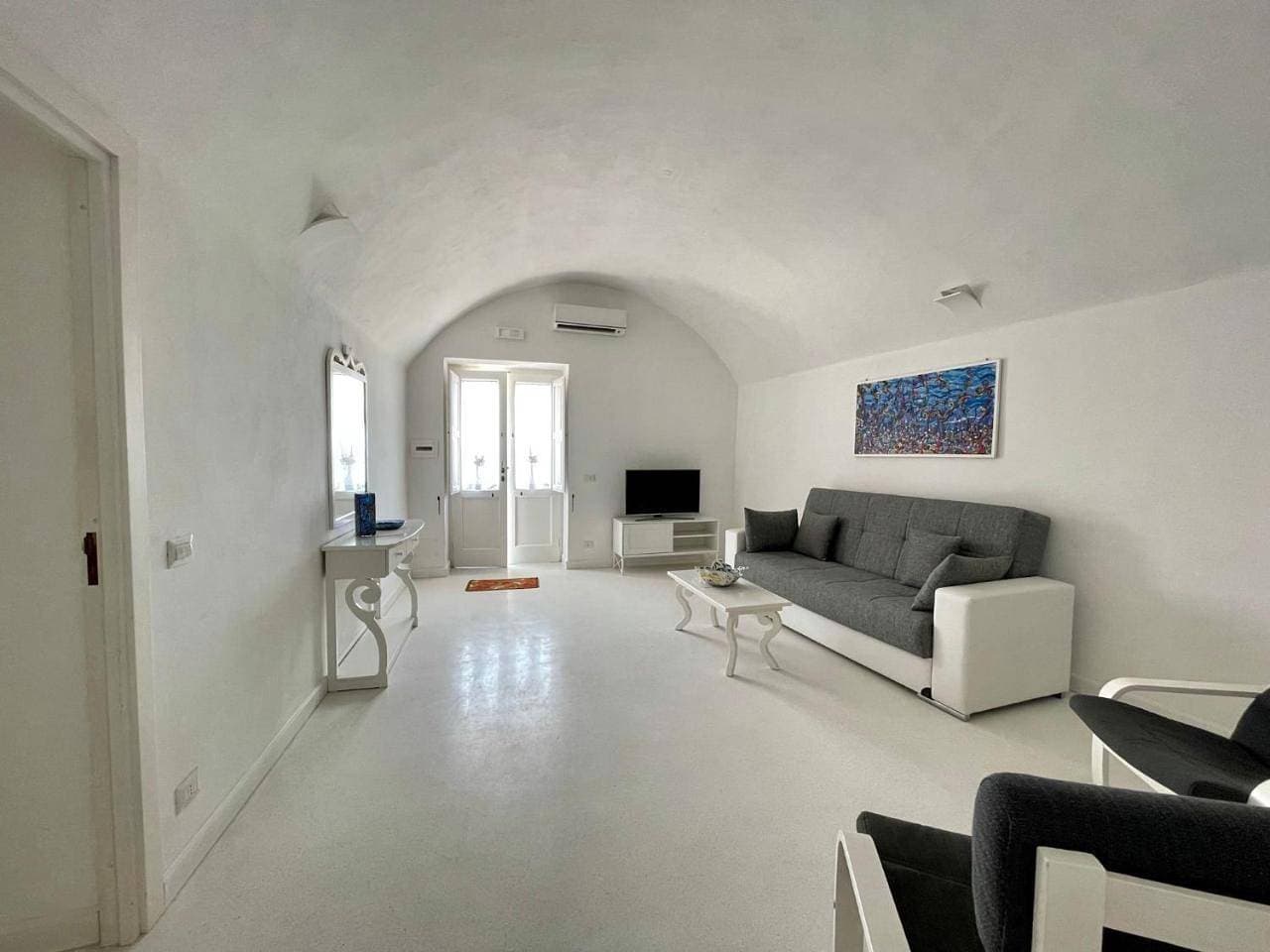 Foto 7 von 14: Two-Bedroom Apartment