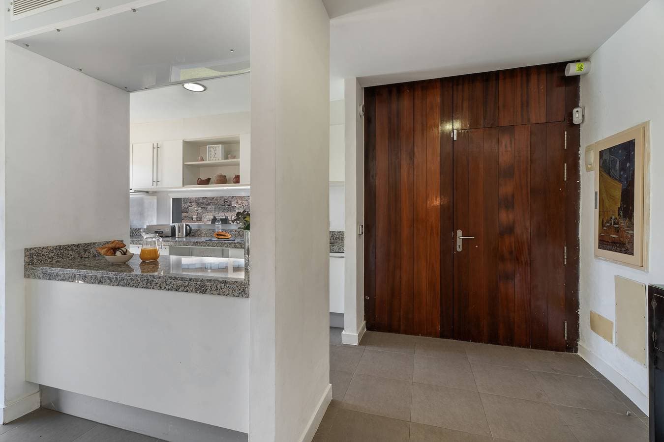 Foto 7 von 34: Ferienvilla 'Playa Del Duque' mit privater Terrasse, WLAN und Klimaanlage