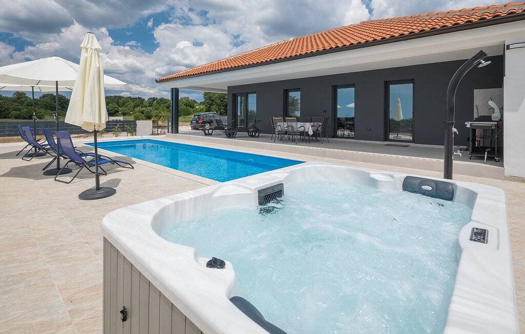 Villa Vitanoa by Villas Guide 1