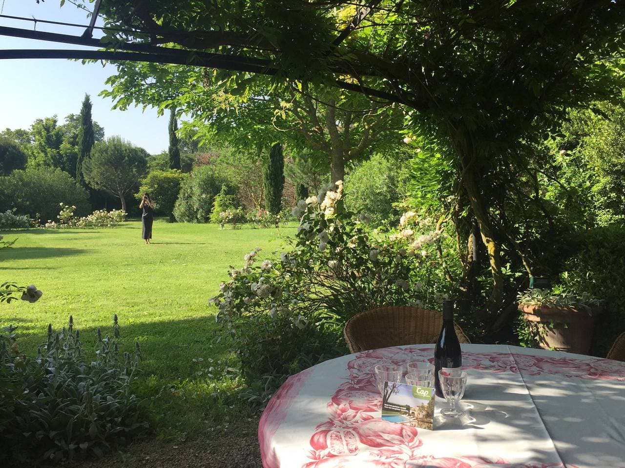 Foto 10 von 29: Le petit oiseau (2p) with pool in Chateaurenard
