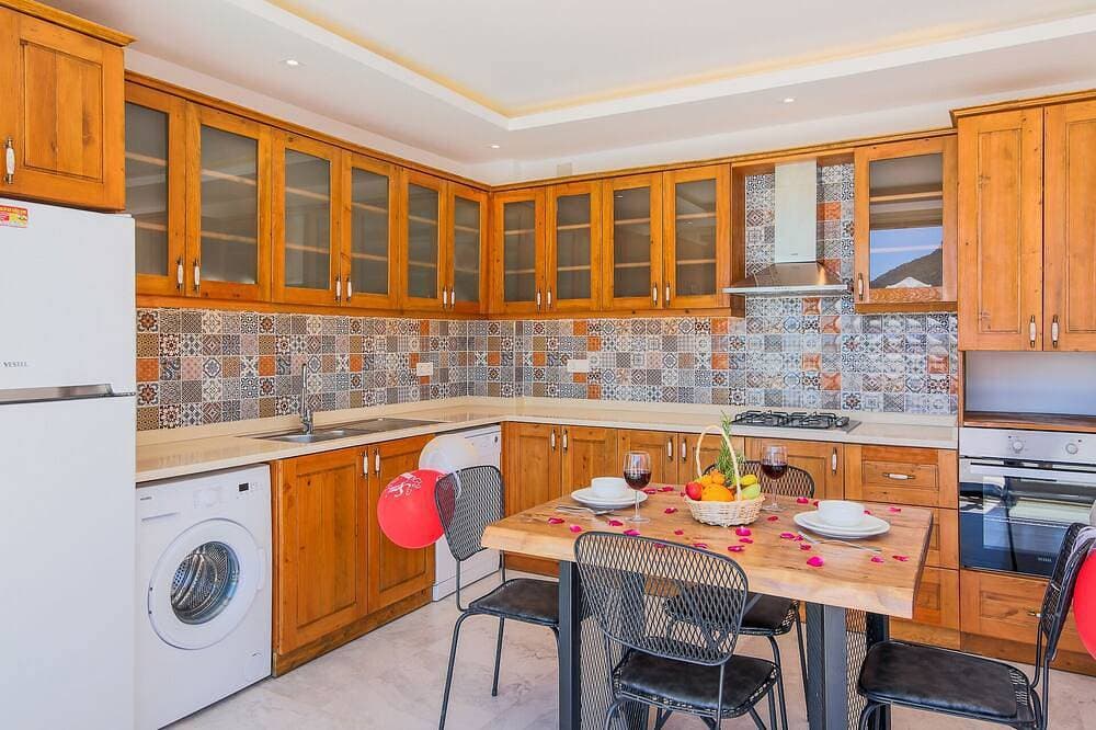 Foto 10 von 23: Abgelegene romantische Flucht mit Meerblick • En-Suite • Jacuzzi • Privater Pool