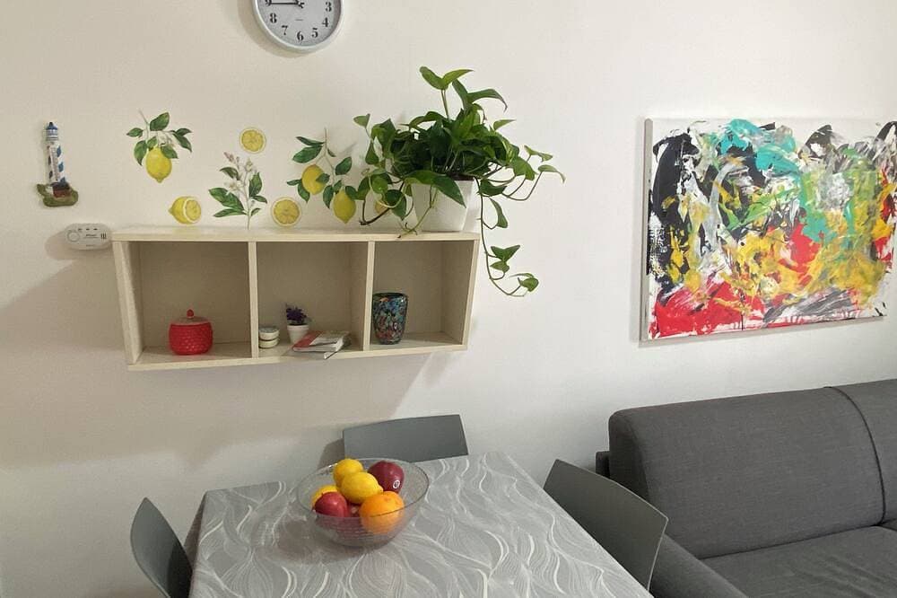 Foto 12 von 18: Cozy solution in residence ideal for children, very close to the sea.