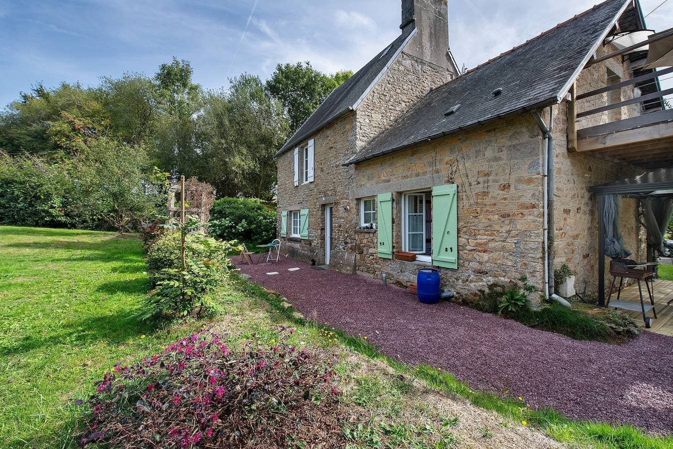 Foto 13 von 23: Gästezimmer 'La Châtre - Sartilly Baie Bocage - Chambre Randonneur' mit Terrasse, Garten und WLAN