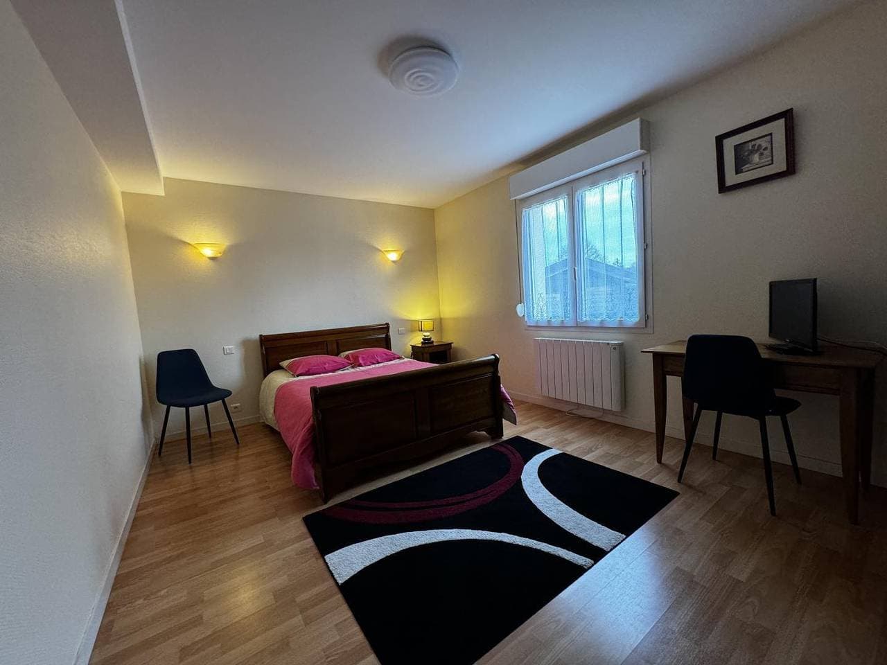 Foto 6 von 21: Ferienhaus am Fluss mit Parkplatz, TV, Garten & Internet - 2km nach La Vire