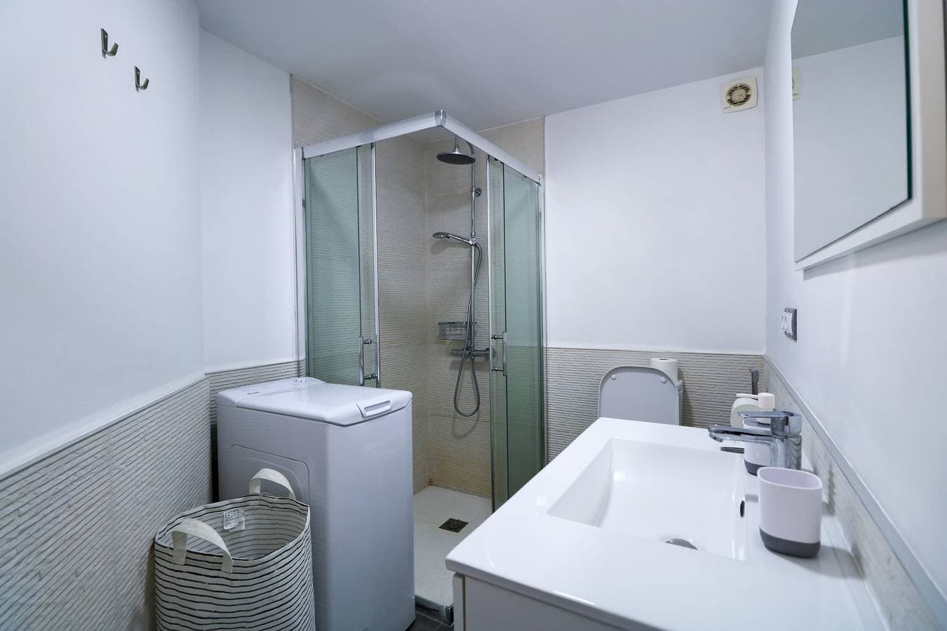 Foto 11 von 49: Ferienwohnung für 3 Personen mit Balkon