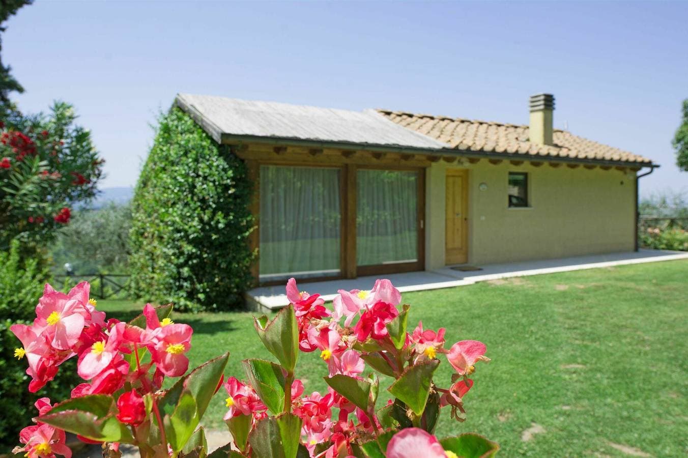 Foto 7 von 33: Villa für 4 Personen mit Pool