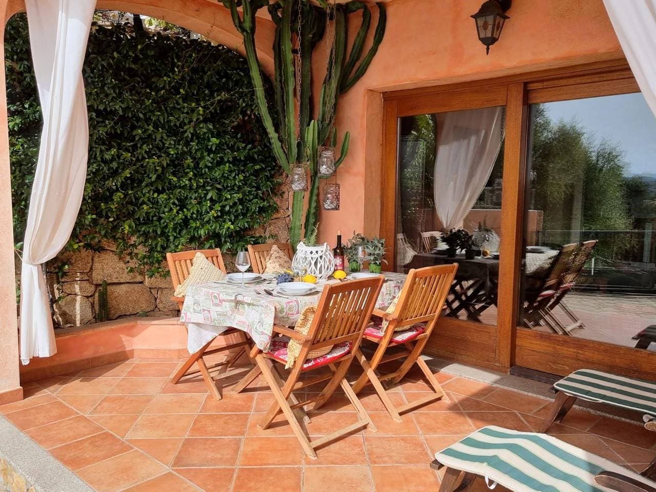 Foto 4 von 55: Mit Kamin, Terrasse und Meerblick