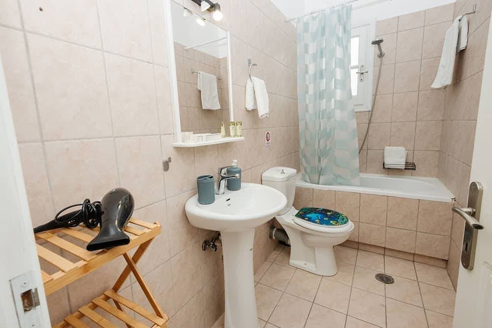 Foto 3 von 19: Rainbow Apartment by Ionian Luxury
