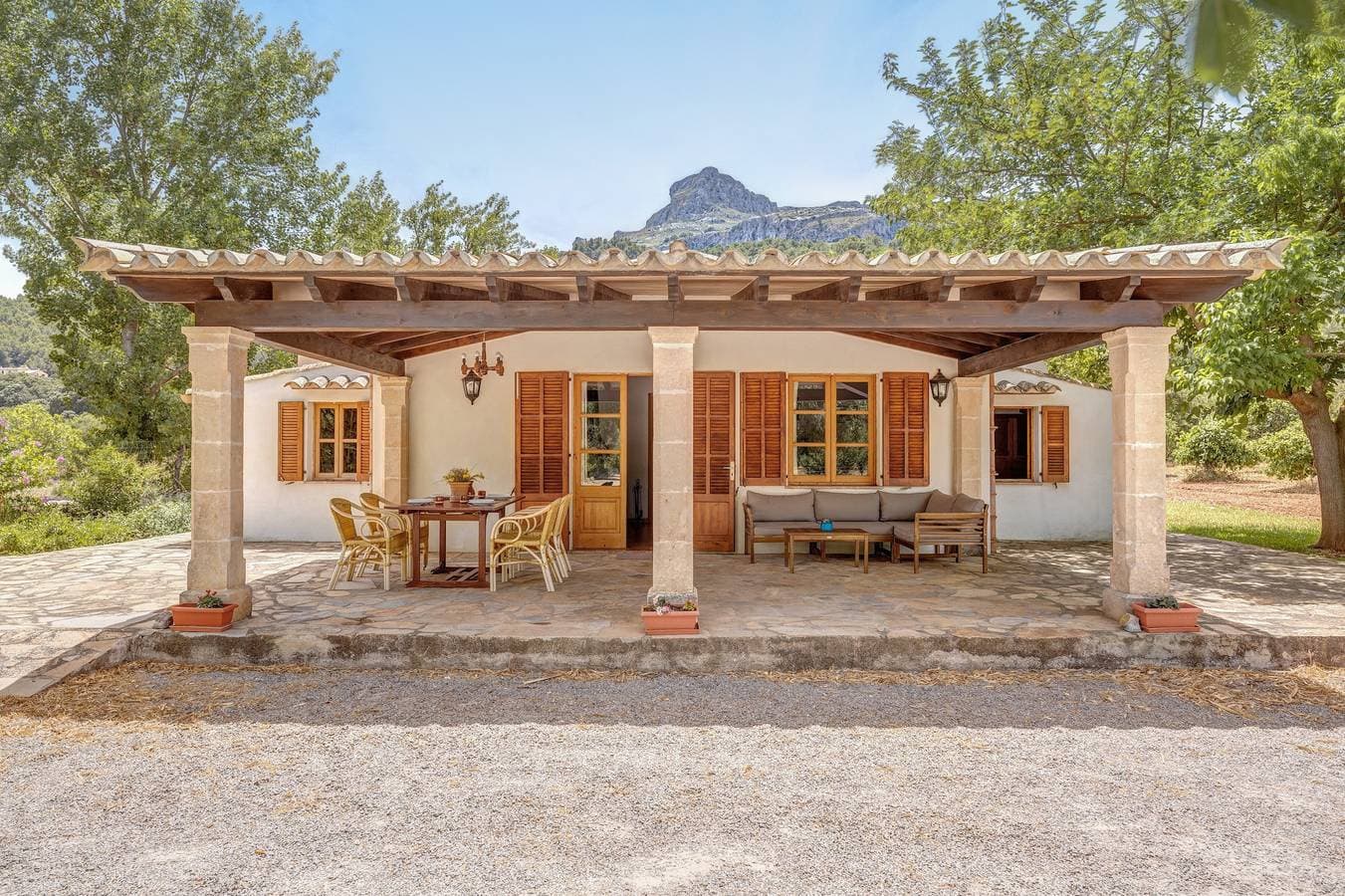 Foto 5 von 27: Landhaus „L'Hort Nou“ mit Pool, Garten und Bergblick