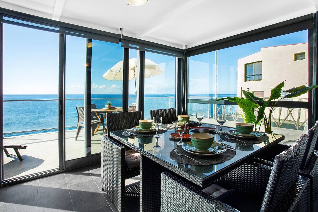 Foto 9 von 25: Ferienwohnung 'The Wave House - Seaside Haven' mit Meerblick, Wi-Fi und Klimaanlage