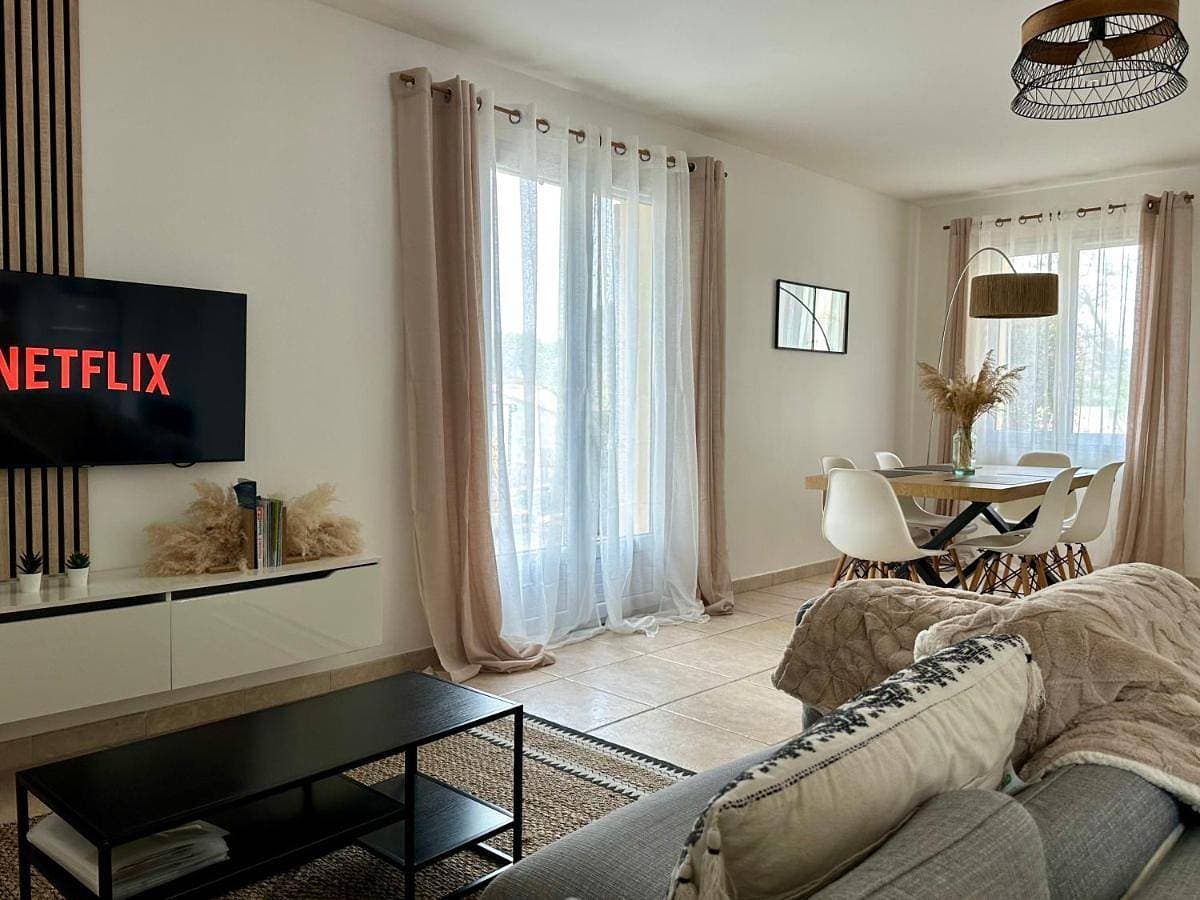 Foto 4 von 16: Two-Bedroom House