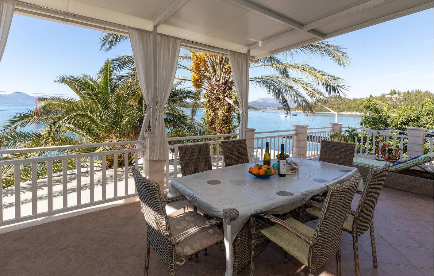 Foto 7 von 38: Gemütliche 300 m zum Strand: Klimatisierte Wohnung mit Terrasse und Parkplatz