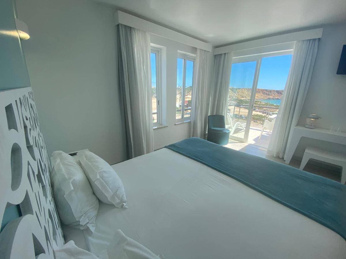 Foto 3 von 8: Double Room with Partial Sea View