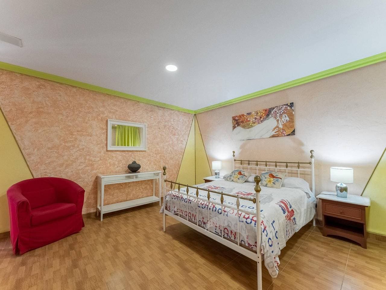 Foto 4 von 36: Wohnung mit Gemeinschaftspool und Garten