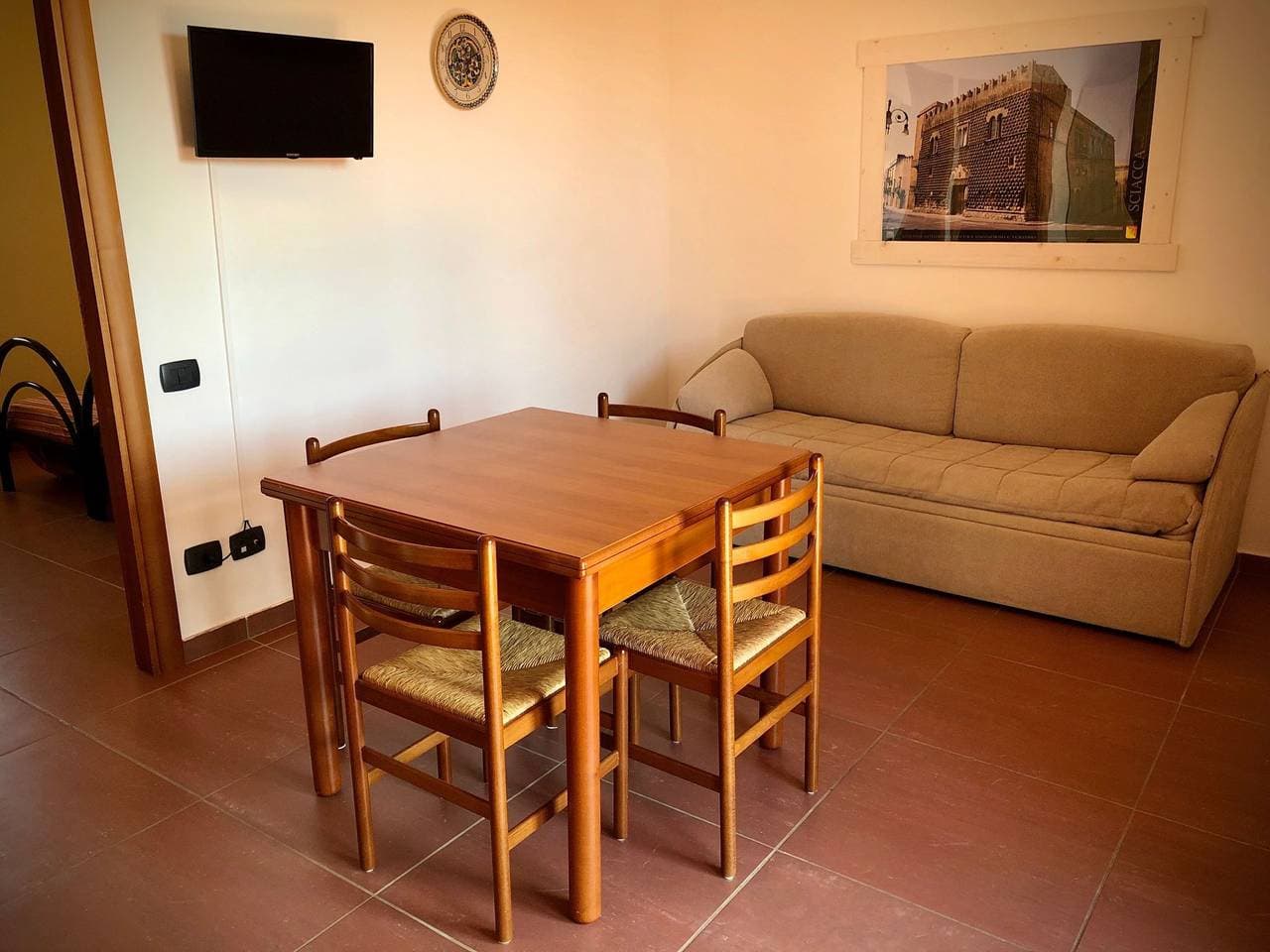 Foto 5 von 33: Residence La Luna nel pozzo - Appartamento Gelsomino