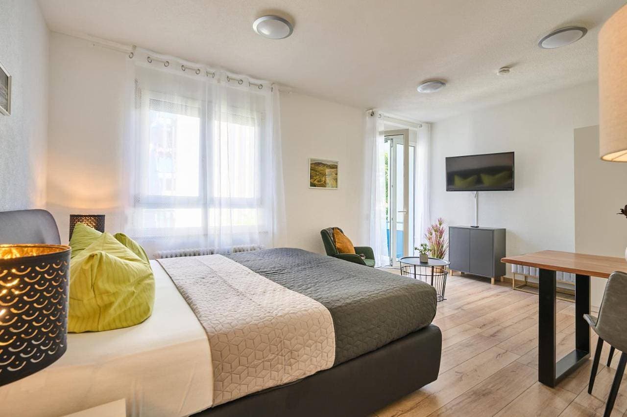 Foto 8 von 11: Studio Apartment with balcony 3