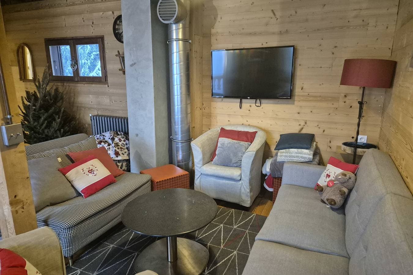 Foto 13 von 63: Chalet für 12 Personen mit Terrasse