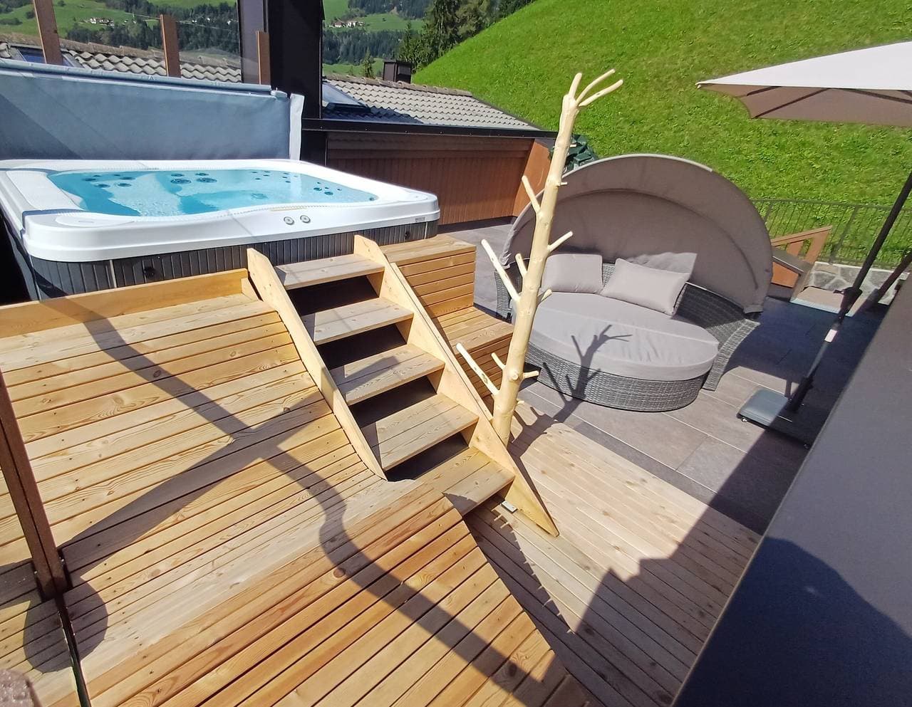 Foto 3 von 40: Apartment 'Weissbrunn Lisa' mit Bergblick, Gemeinschaftsterrasse und WLAN