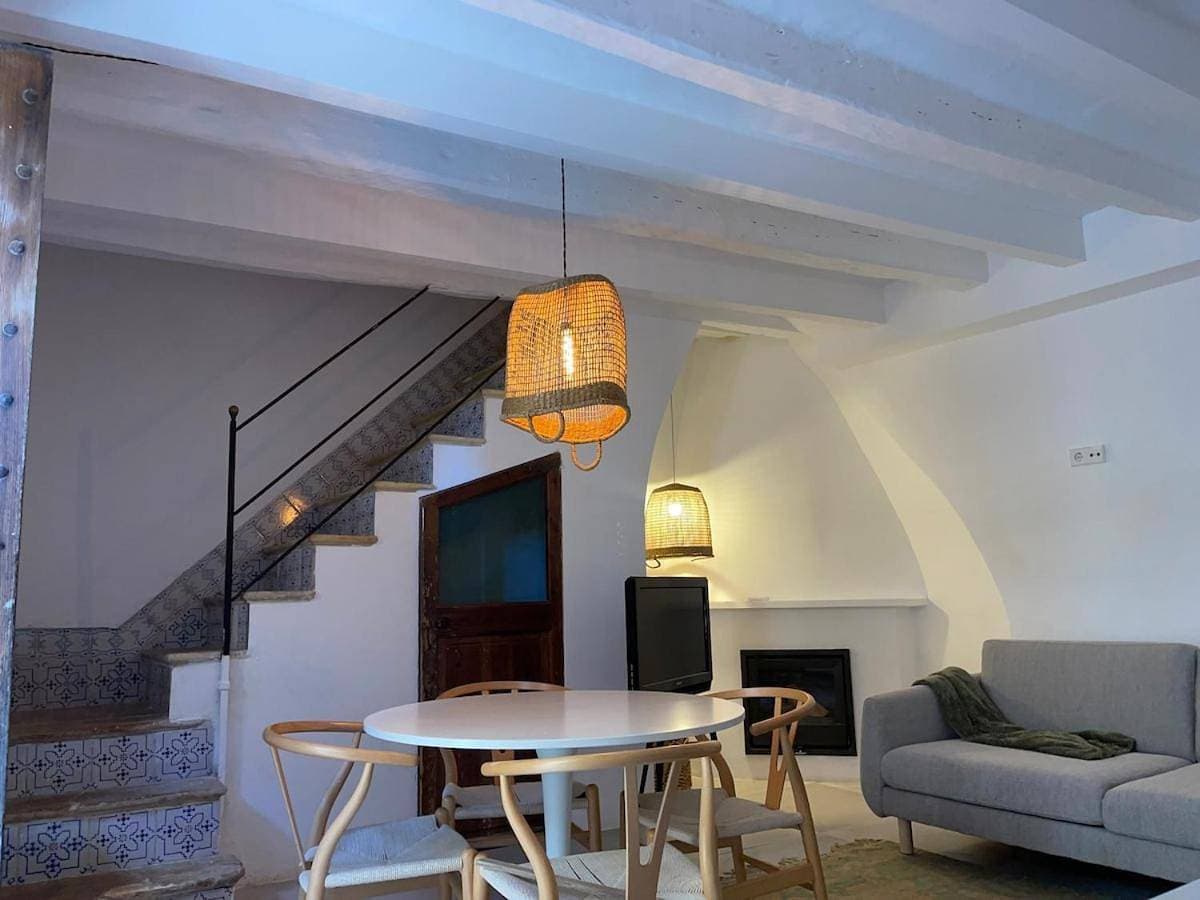 Charming House with Sea View 1
