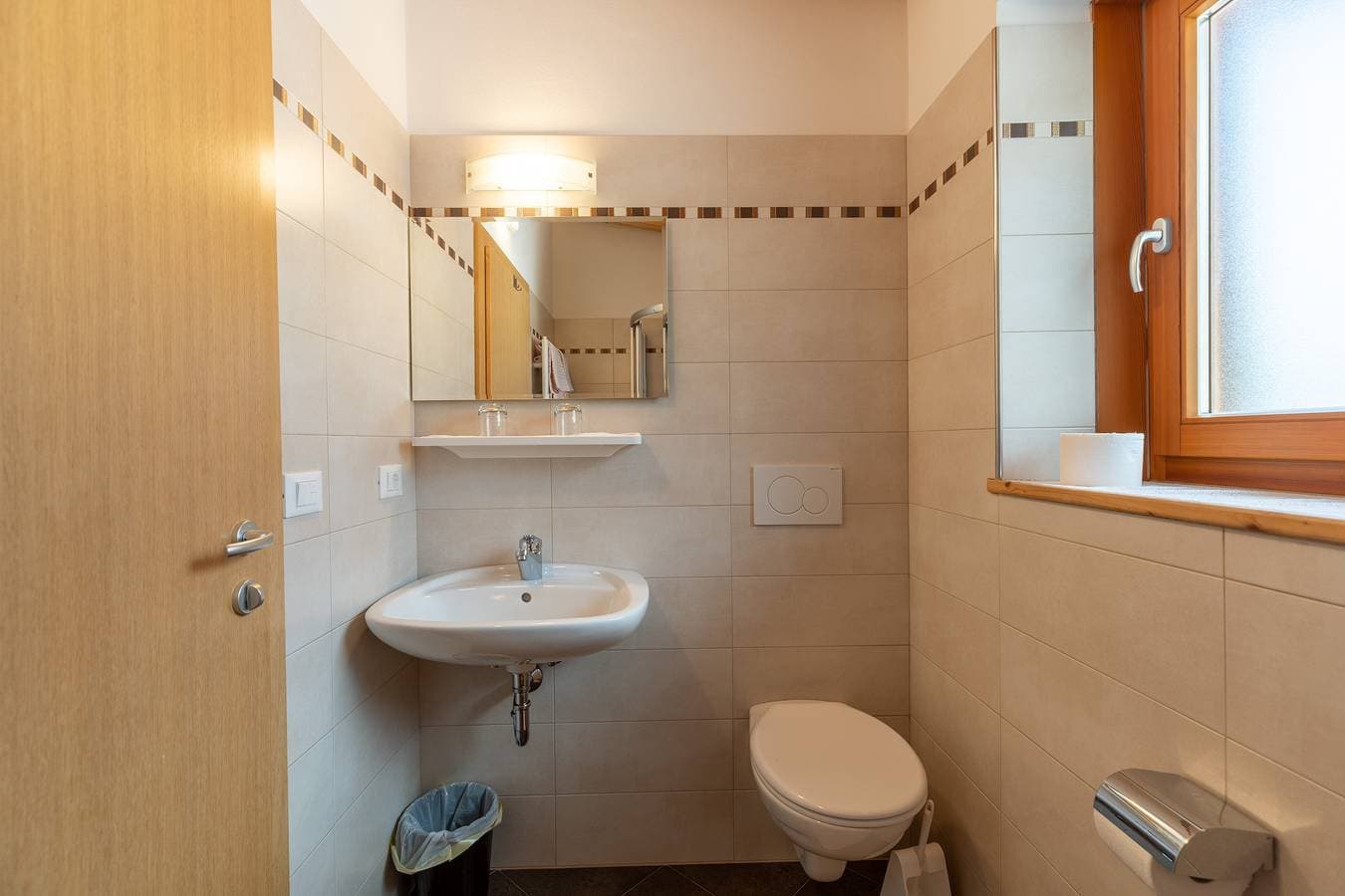 Foto 4 von 10: Apartment "Wohnung 2 Dachgeschoss" mit Bergblick, WLAN und Balkon
