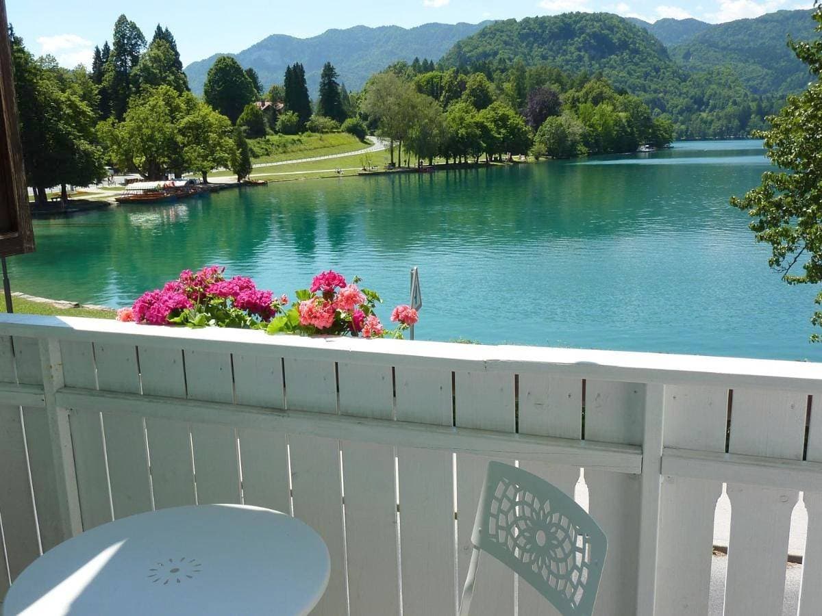 B&B Pletna a Double Lake-View Room 1