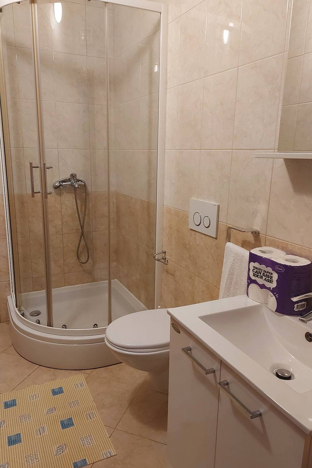 Foto 6 von 8: Studio Appartement am Strand Bucht Zaraće (Gdinj), Hvar -a