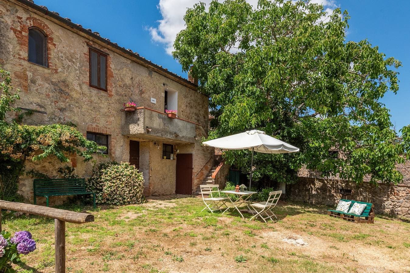 Tenuta Bichi Borghesi 1
