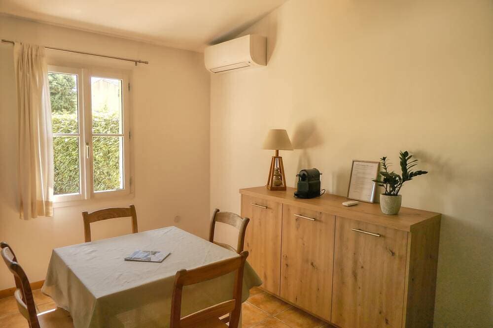 Foto 10 von 18: Gîte Les Romarins, near Vaison la Romaine
