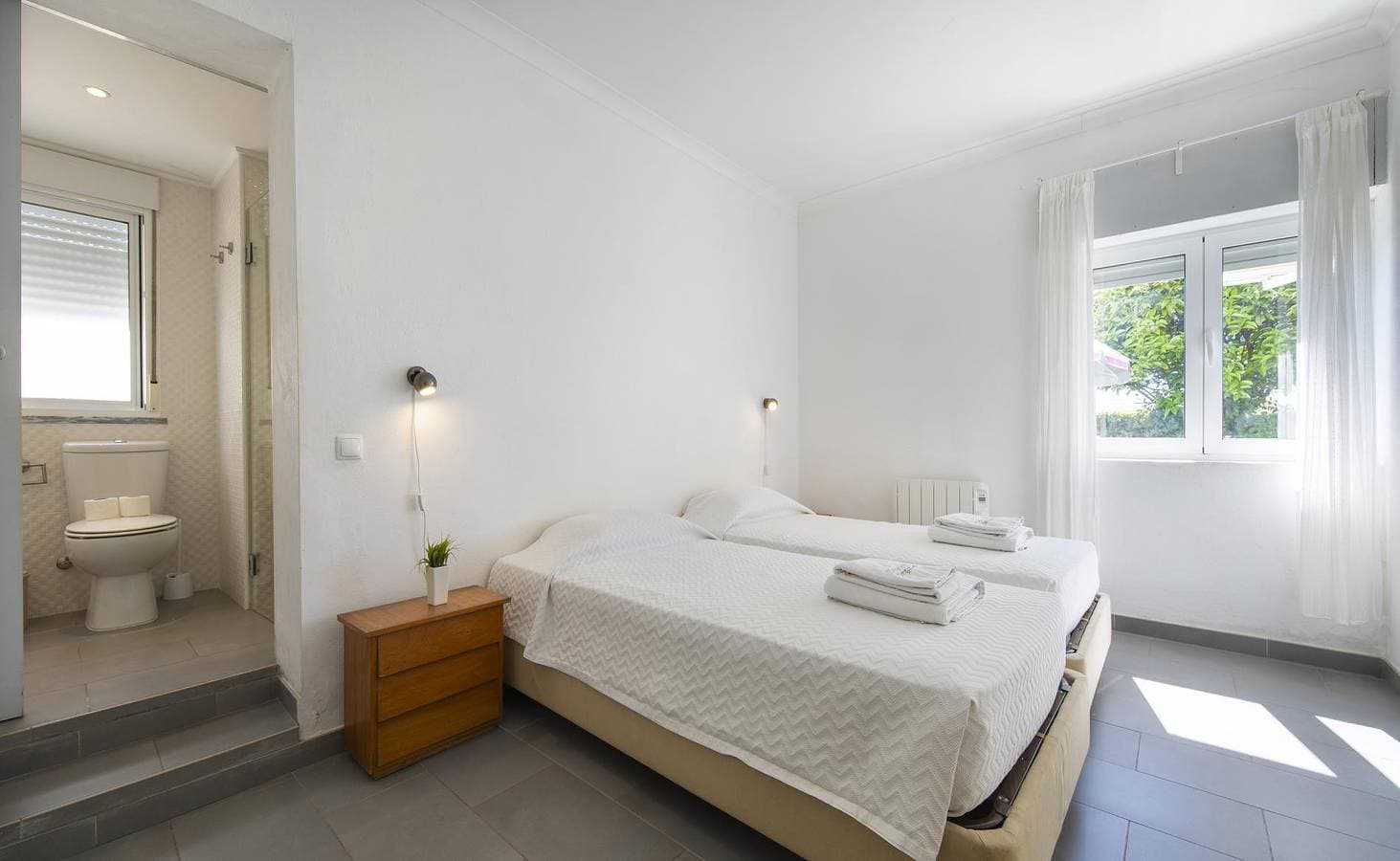 Foto 13 von 35: Ferienwohnung für 6 Personen mit Garten