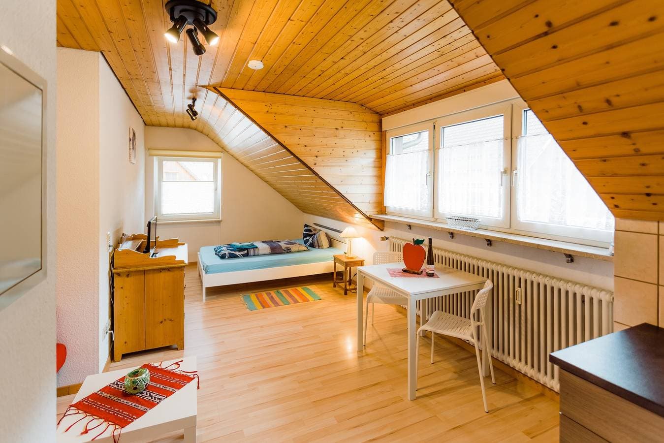 Foto 3 von 10: Ferienwohnung 'Gala' mit Gemeinschaftsgarten und WLAN