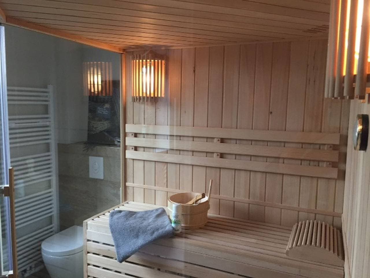 Foto 11 von 27: Ferienwohnung 'Mit Sauna' mit Privatterrasse und Wi-Fi