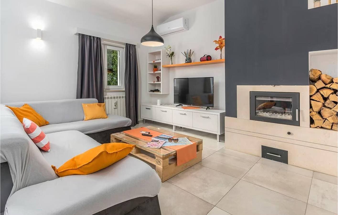 Foto 6 von 35: Modernes Apartment mit 2 Schlafzimmern, Pool und Terrasse in der Nähe des Stadtzentrums von Jakovici