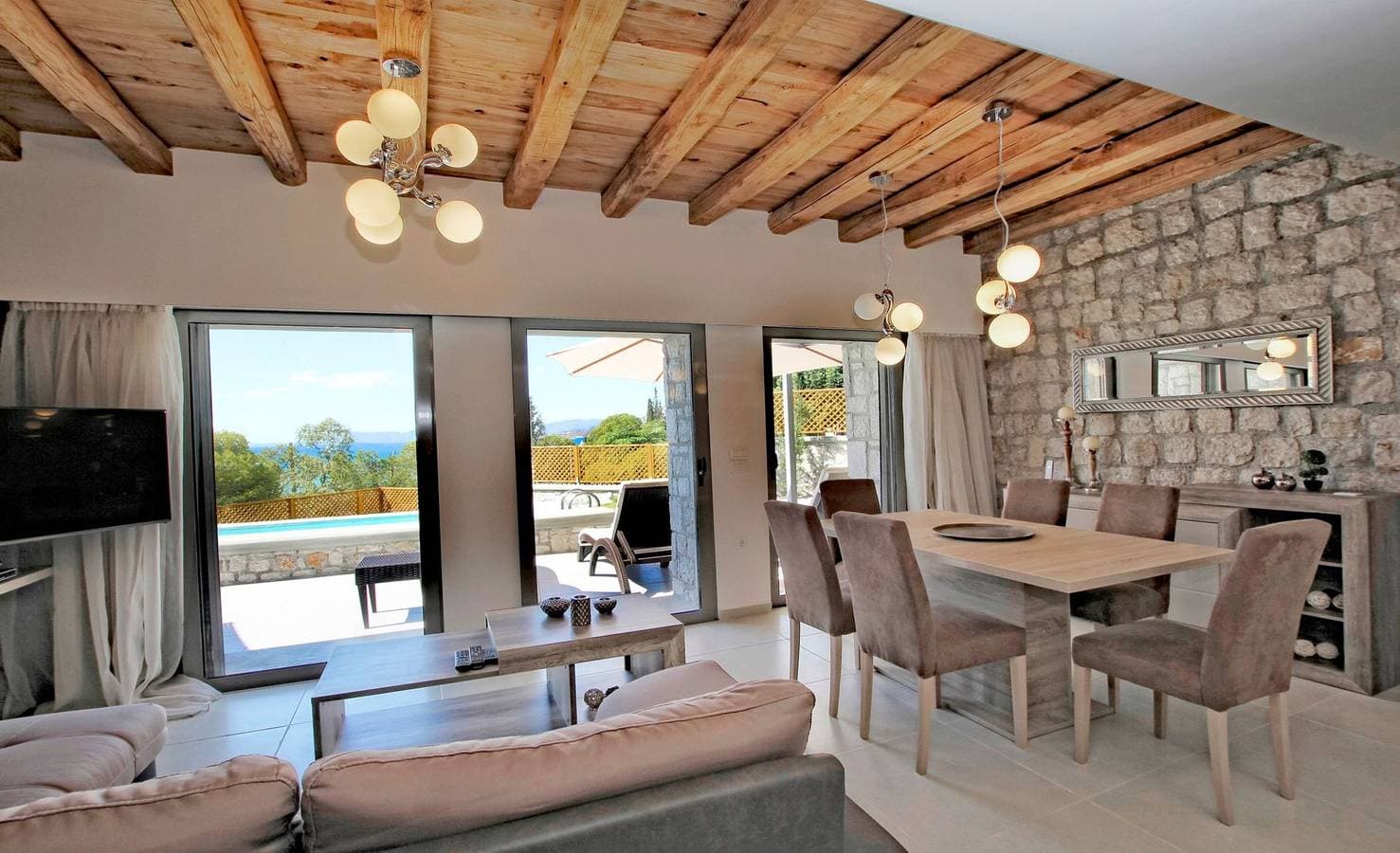 Foto 6 von 30: Executive Rhodes Villa | Villa Luciana | 3 Bedroom with Sea Views | Pefkos