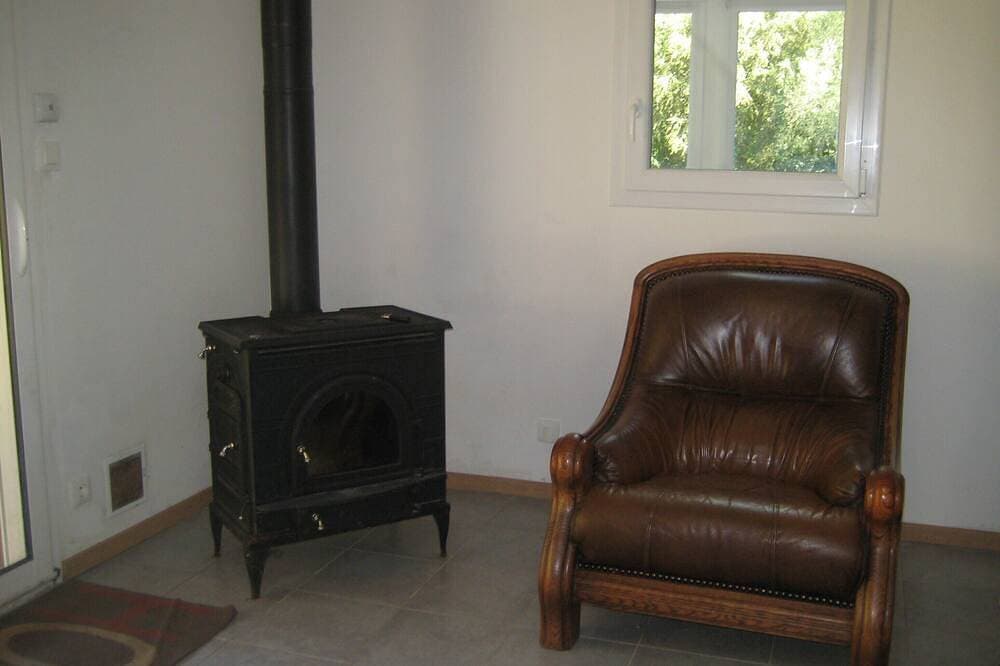 Foto 10 von 16: ---- Holzchalet ----