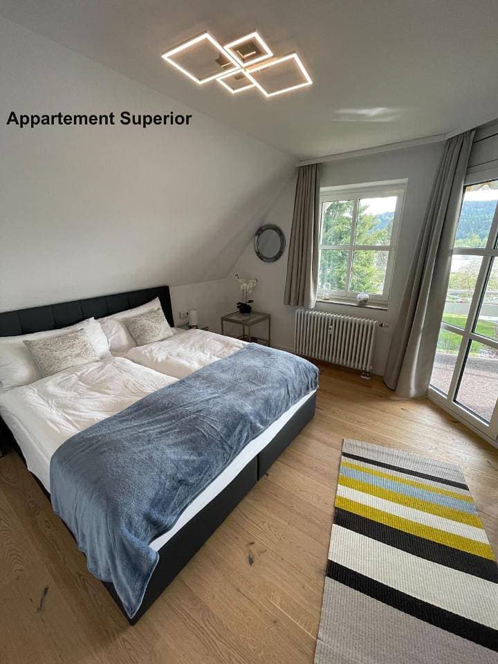Foto 9 von 14: Apartment with Lake View