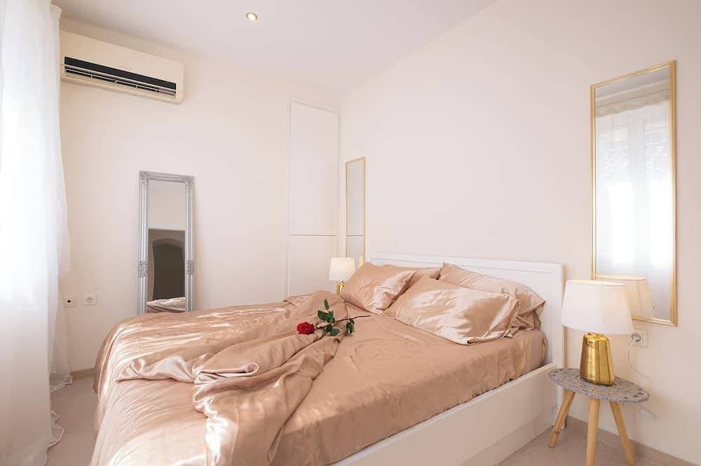 Foto 2 von 23: Guilford Elegance | Corfu Old  town Apartment | fast WiFi