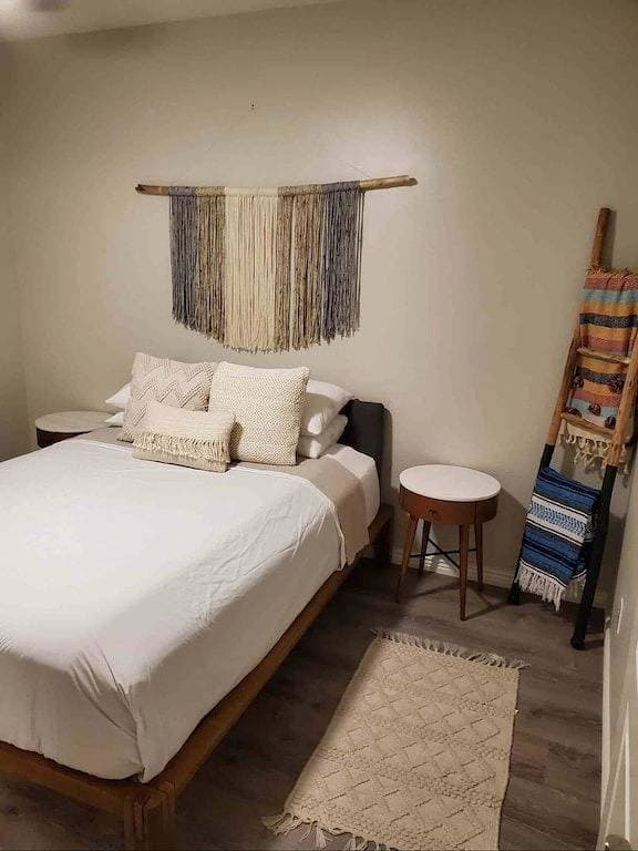 Foto 5 von 13: Lake View Oasis Tiny Home 1 bed/1Bath
