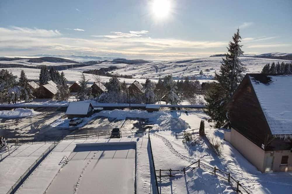 Foto 7 von 15: Zwei ruhige Zimmer mit Pool in Super-Besse