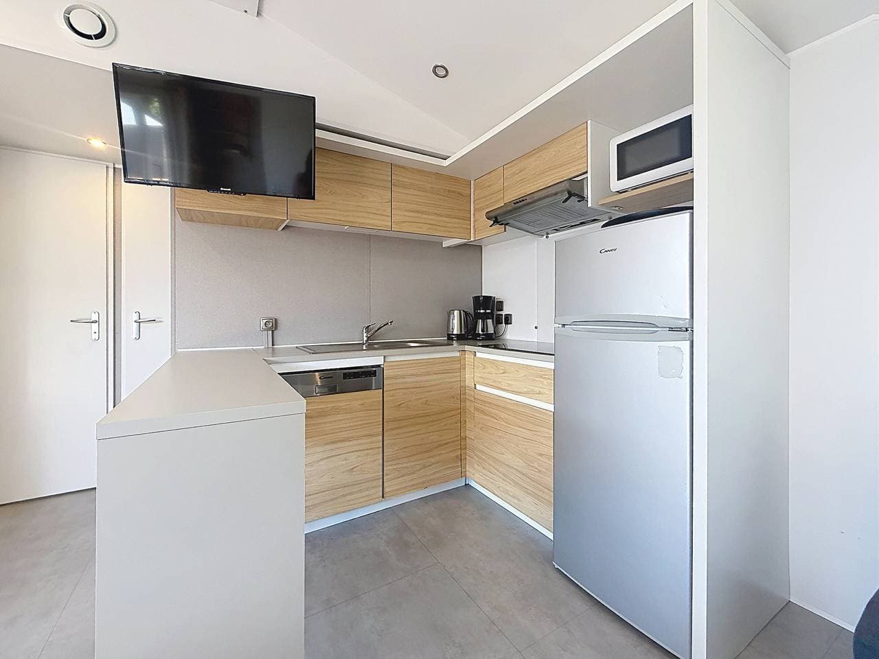 Foto 6 von 16: Mobilheim in der Stadt, Haustiere Ok - 4 Pers.