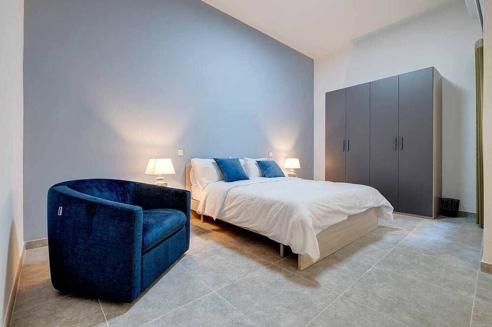 Foto 4 von 30: Charming 3Br Apartment, Steps from Balluta Bay